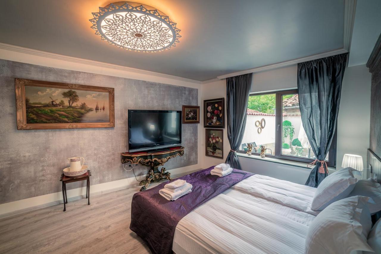 The Gallery Guest House - Garden And Garage Veliko Tarnovo Ngoại thất bức ảnh